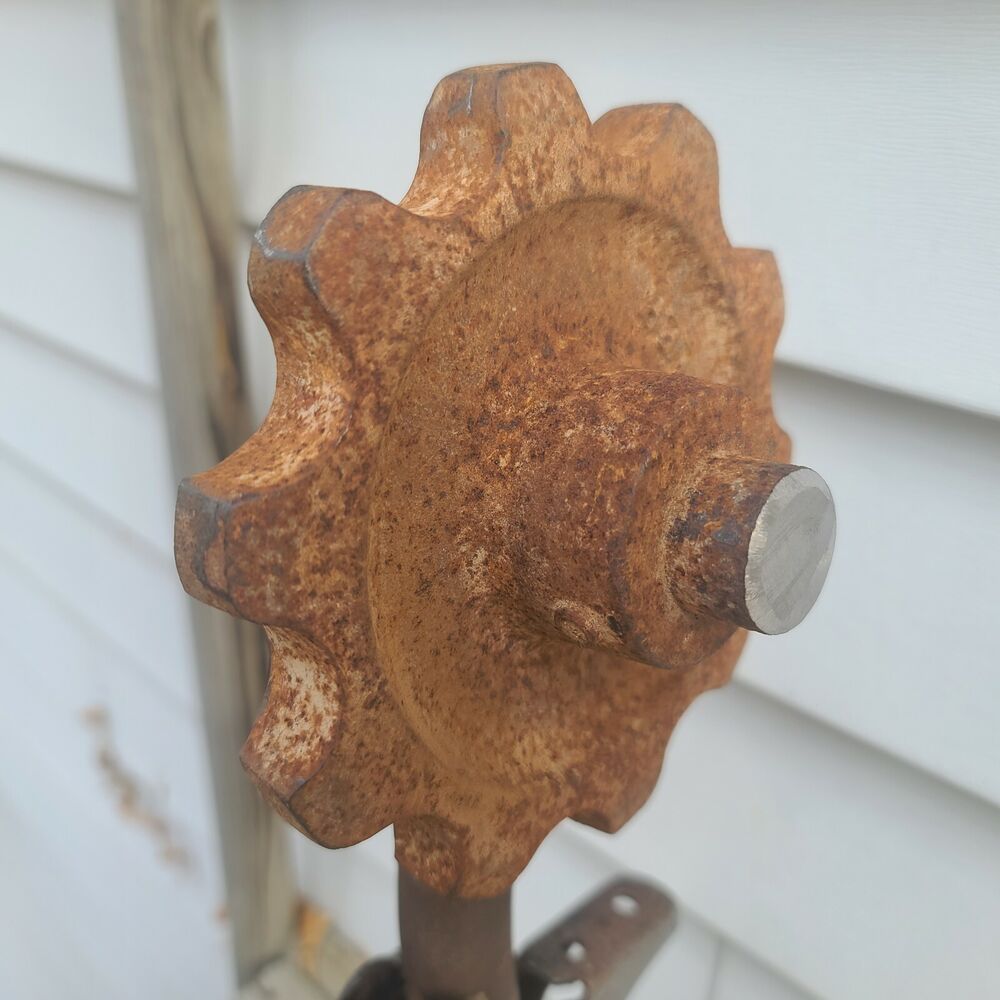 23" Metal Yard Art Garden Decoration Recycled Rustic Welded Flower Sculpture
